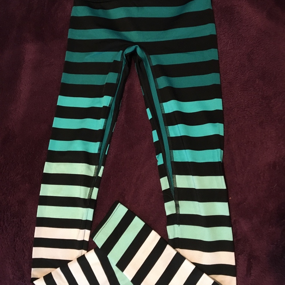 k deer striped yoga pant